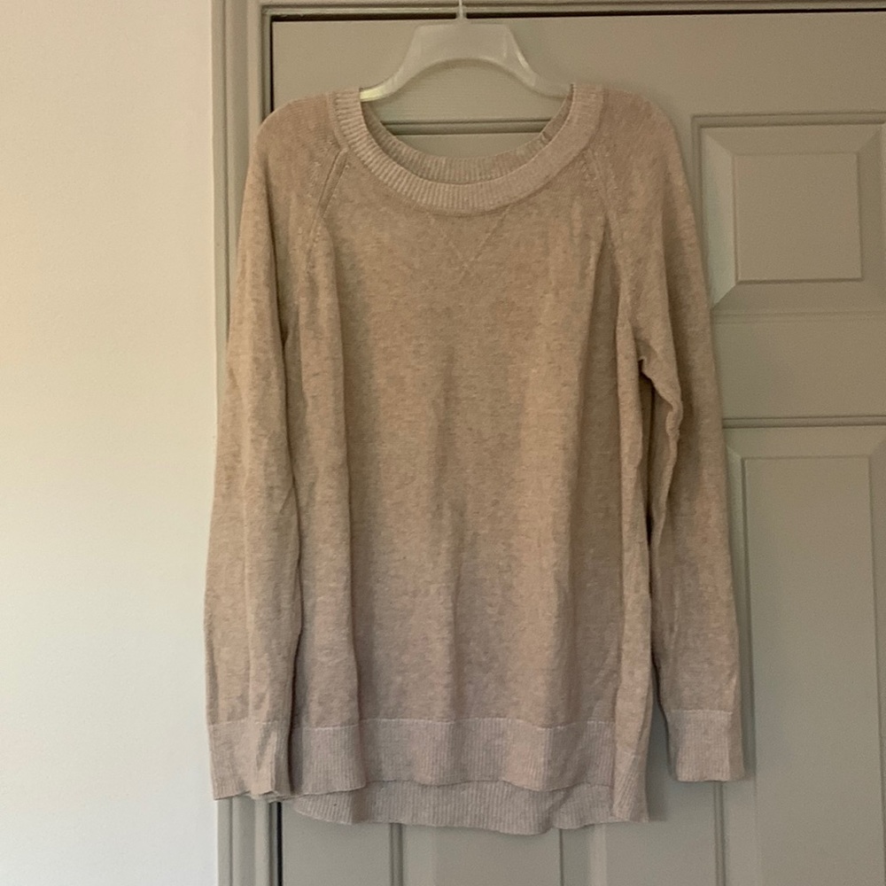 GAP lightweight sweater